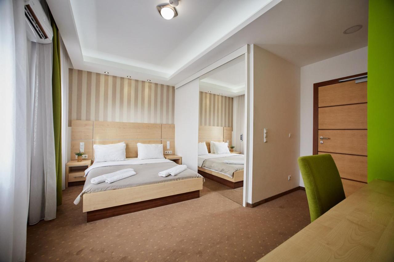 Laurus Motel Airport Tuzla Zivinice Eksteriør bilde