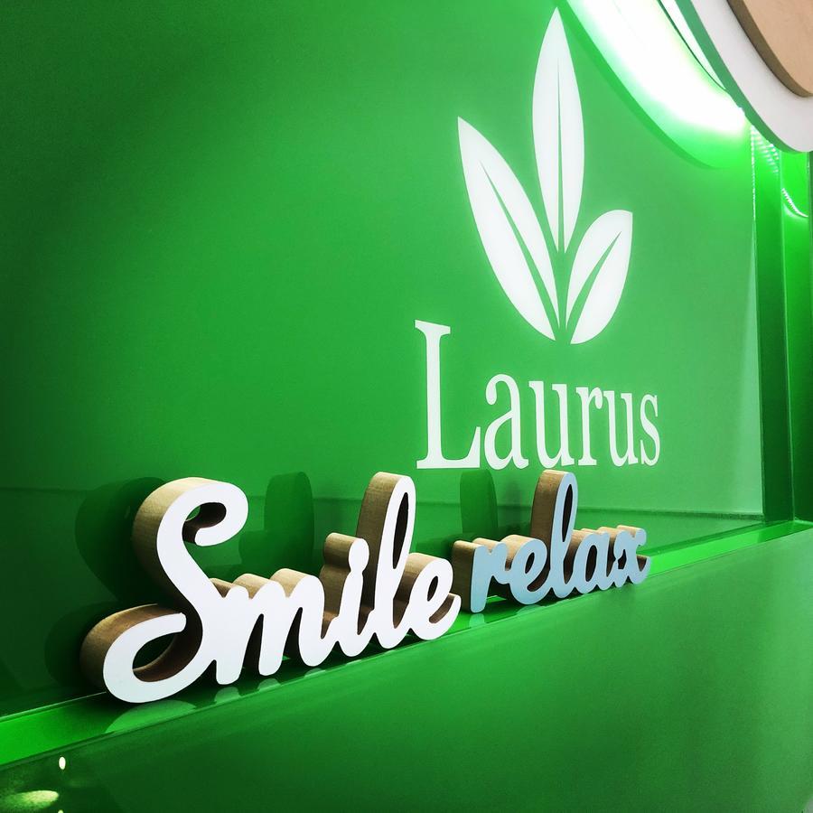 Laurus Motel Airport Tuzla Zivinice Eksteriør bilde